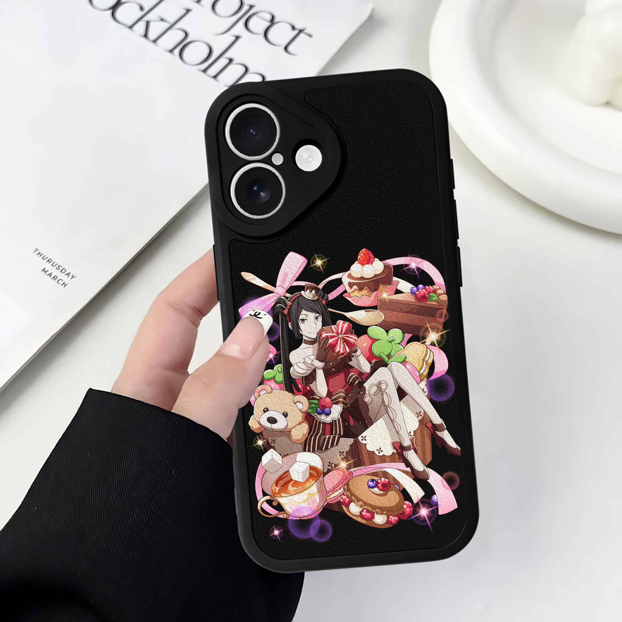（画像用） 文豪ストレイドッグス Bungo Stray Dogs 【iPhone 16シリーズ対応】シリコンスマホケース（レザー調） 材質：シリコン